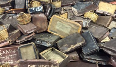 AI hjelper til med å finne identiteten til fem millioner holocaustofre som har gått tapt for historien -