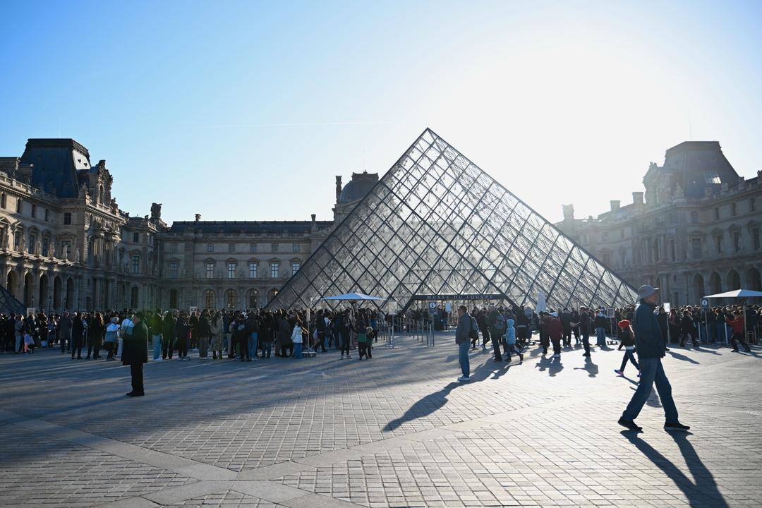 Louvre-galleri stengt som følge av strukturell svakhet