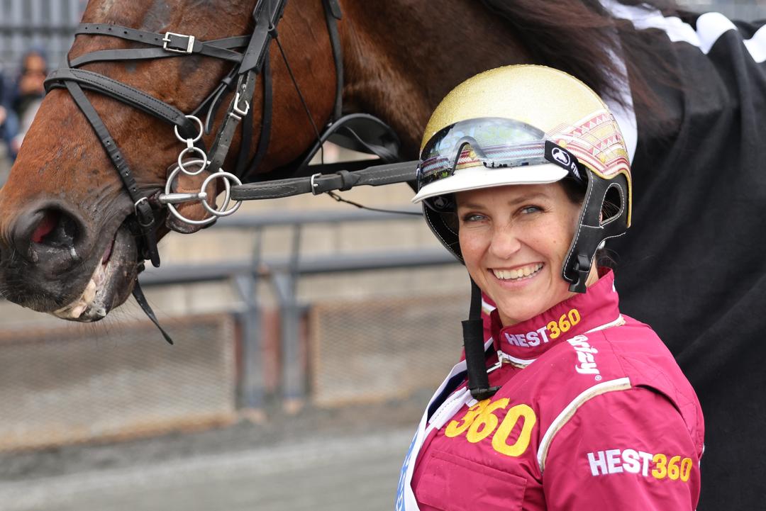 Märtha avvikler nok et selskap