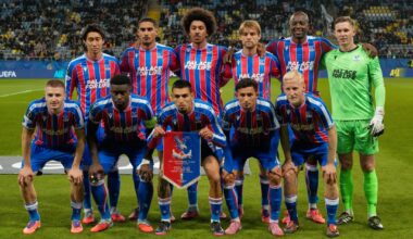 Palace etterforskes etter pistolbanner