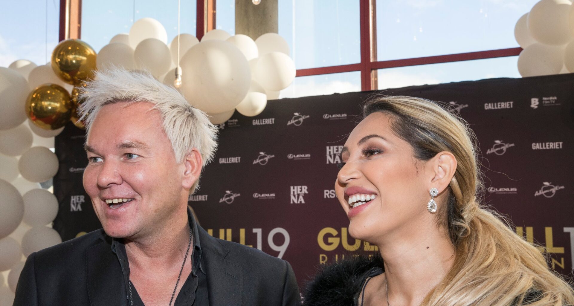 Kristian Valen, Bok | Kristian Valen forteller om politirazziaer og selvmordstanker i ny bok