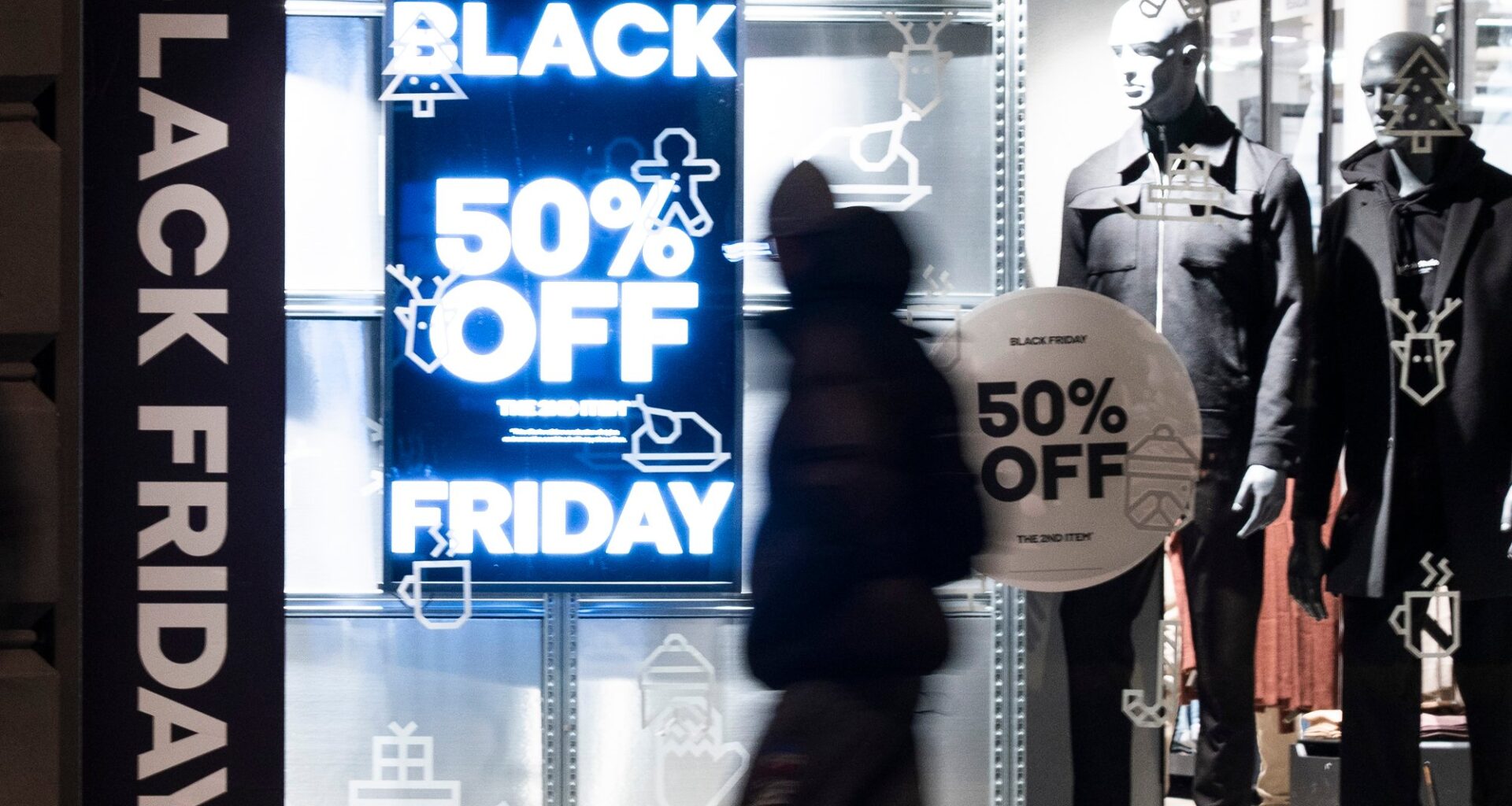 Forbruker, Black Friday | Butikkene har skrudd opp prisene før novembersalget, ifølge Prisjakt: – Det ser ille ut
