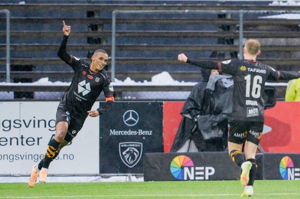 Kongsvinger 20251130. 
Aalesunds Paul Ngongo etter 2-3 scoringen under kvalifiseringskampen i fotball mellom Kongsvinger og Aalesund på Gjemselund Stadion.
Foto: Jonas Been Henriksen / NTB