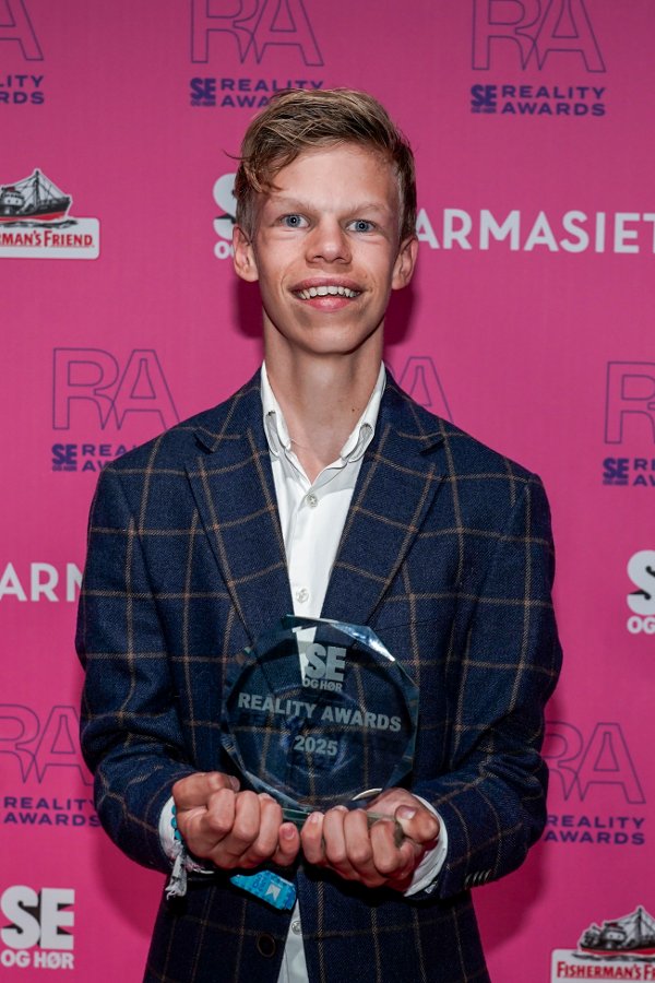 Oslo 20250921. 
Mikkel Munthe fra Team Pølsa etter utdelingen av Se og Hørs Reality Awards på Ambassaden i Oslo søndag kveld.
Foto: Thomas Fure / NTB