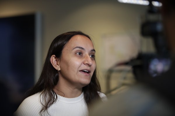 Oslo 20230926. 
Seher Aydar (Rødt) i Stortingets kontrollkomité i møte om inhabilitet om aksjesakene.
Foto: Emilie Holtet / NTB