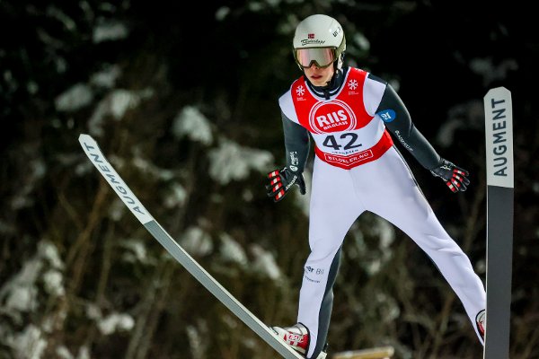 Trondheim 20250112. 
Isak Andreas Langmo under NM i hopp, stor bakke, som arrangeres i Granåsen i Trondheim.
Foto: Jan Langhaug / NTB
