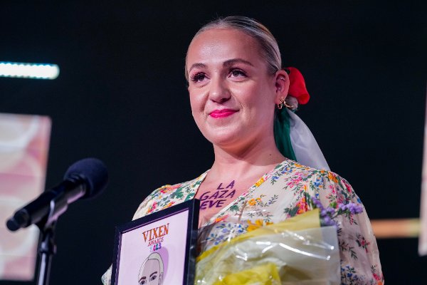 Oslo 20240209. 
Frida Marie Grande kåres til årets influenser under Vixen Awards 2023. 
Prisutdelingen foregår på Clarion Hotel The Hub i Oslo fredag.
Foto: Javad Parsa / NTB