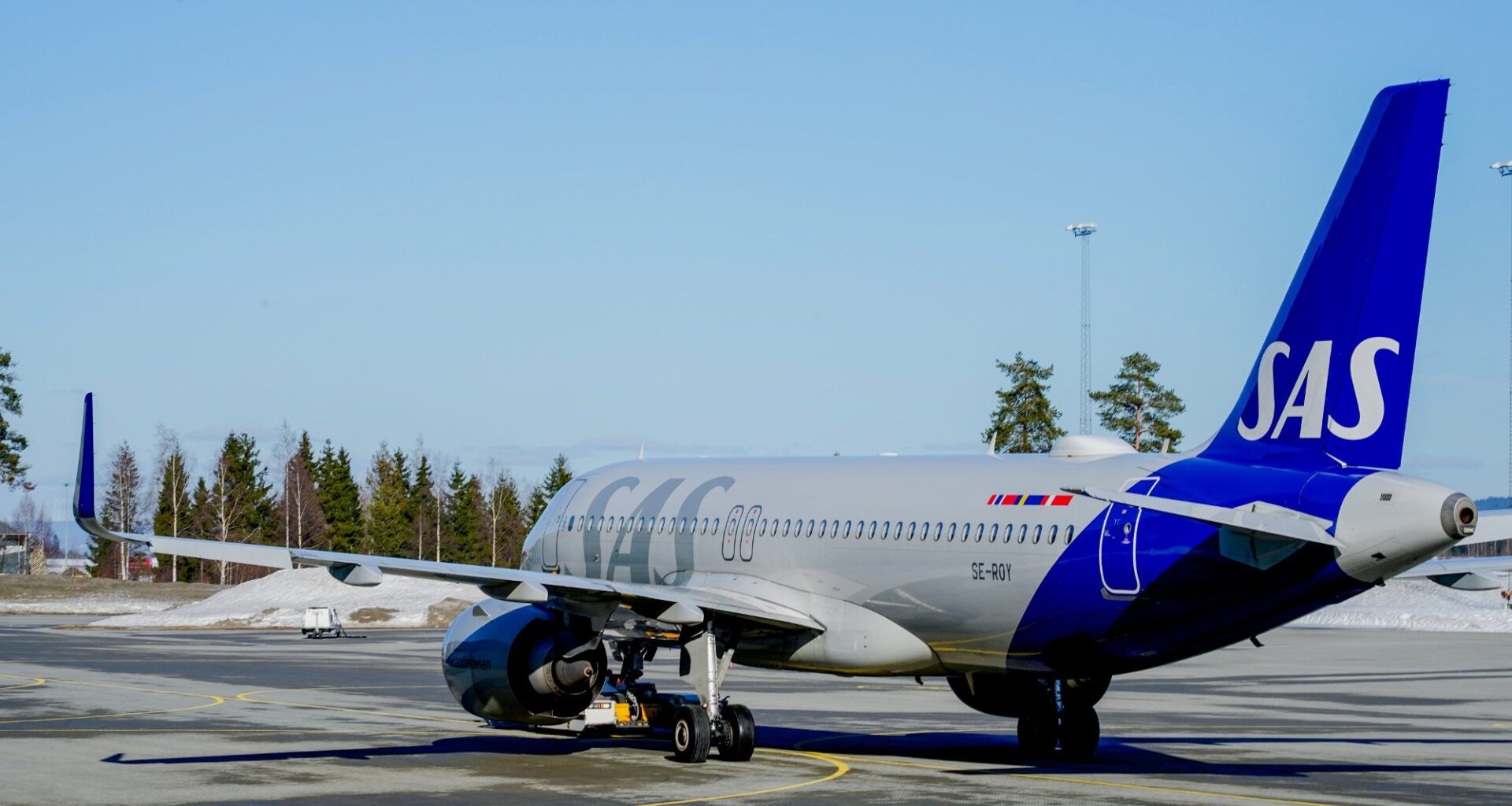 Gardermoen, Luftfart | Batterier til hodelykt tok fyr i håndbagasjen på SAS-fly – åtte til sykehus
