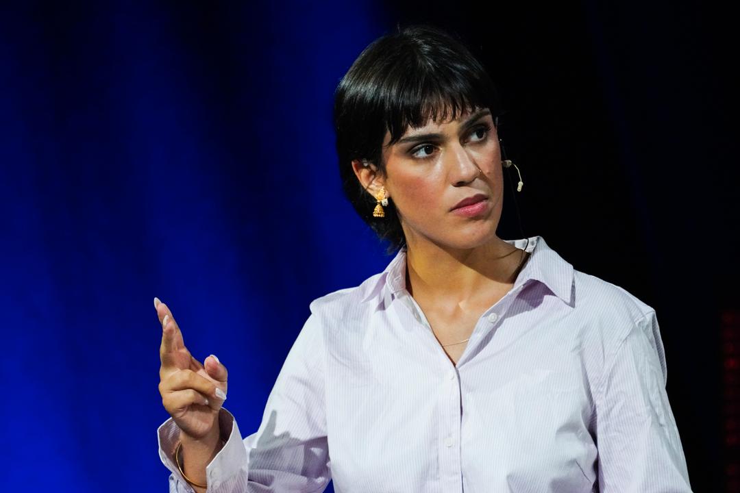 Amrit Kaur bryter med Rød Ungdom