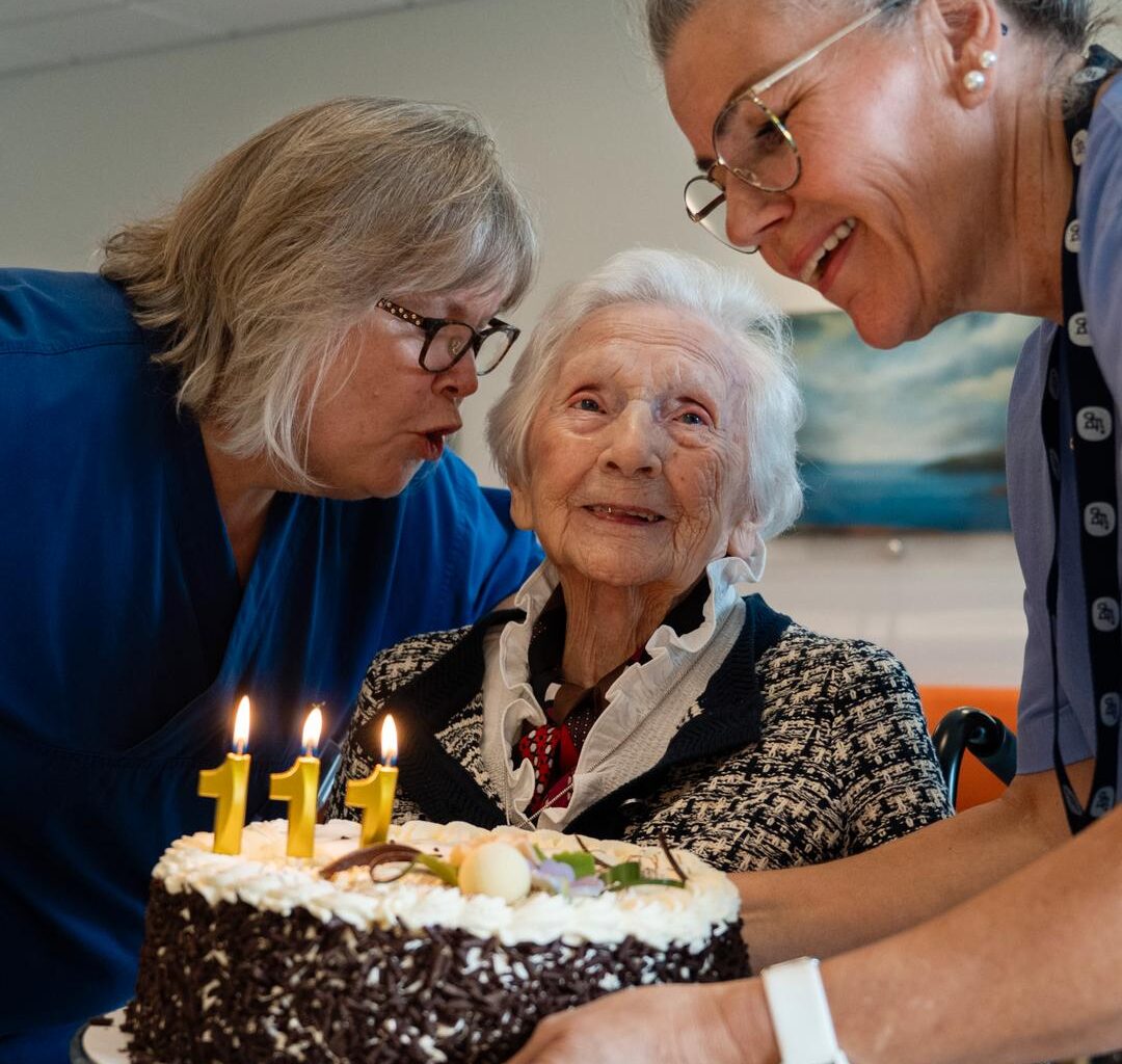 Lina Anundsen (111) og Margit Larsen (111) er Norges eldste