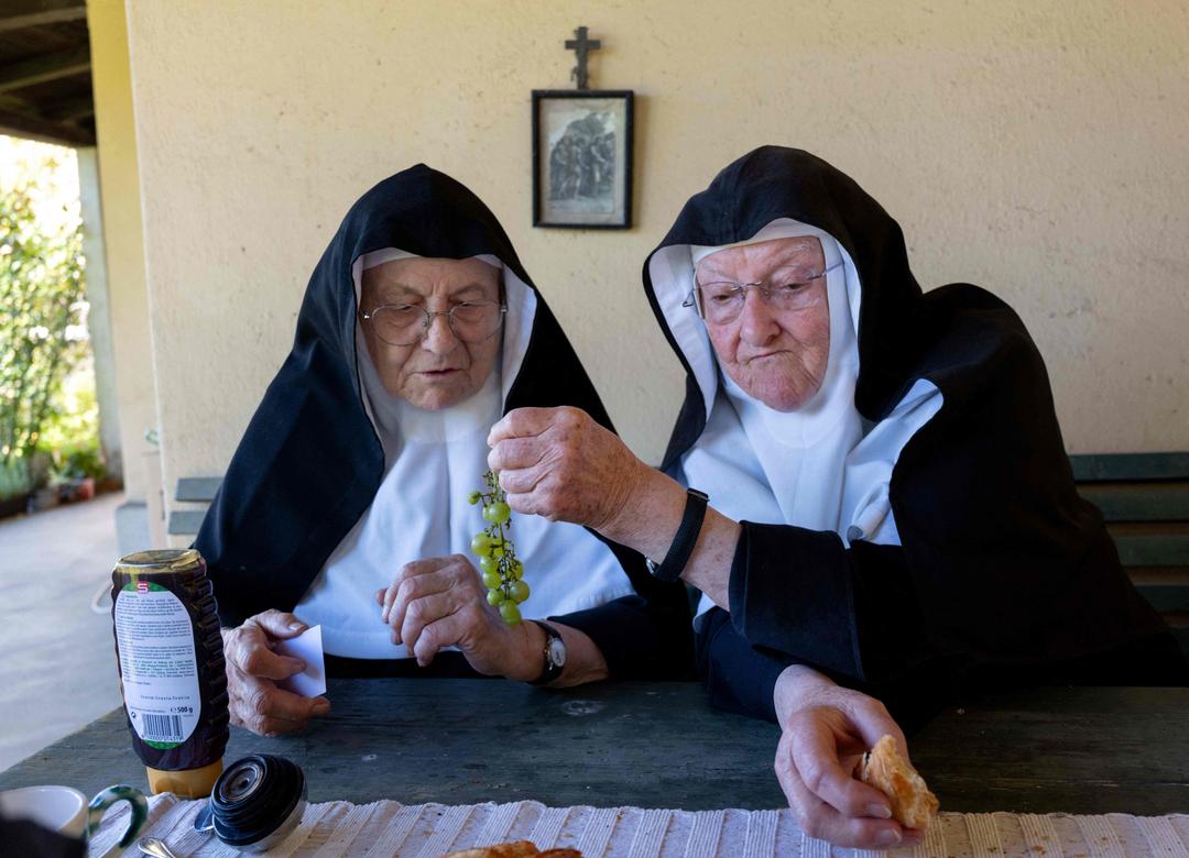 Nonnene som rømte får bli