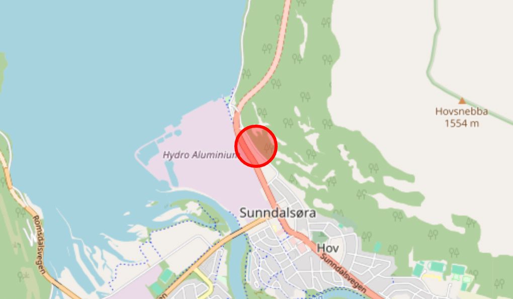 Melding om steinras i sentrum av Sunndal - adressa.no