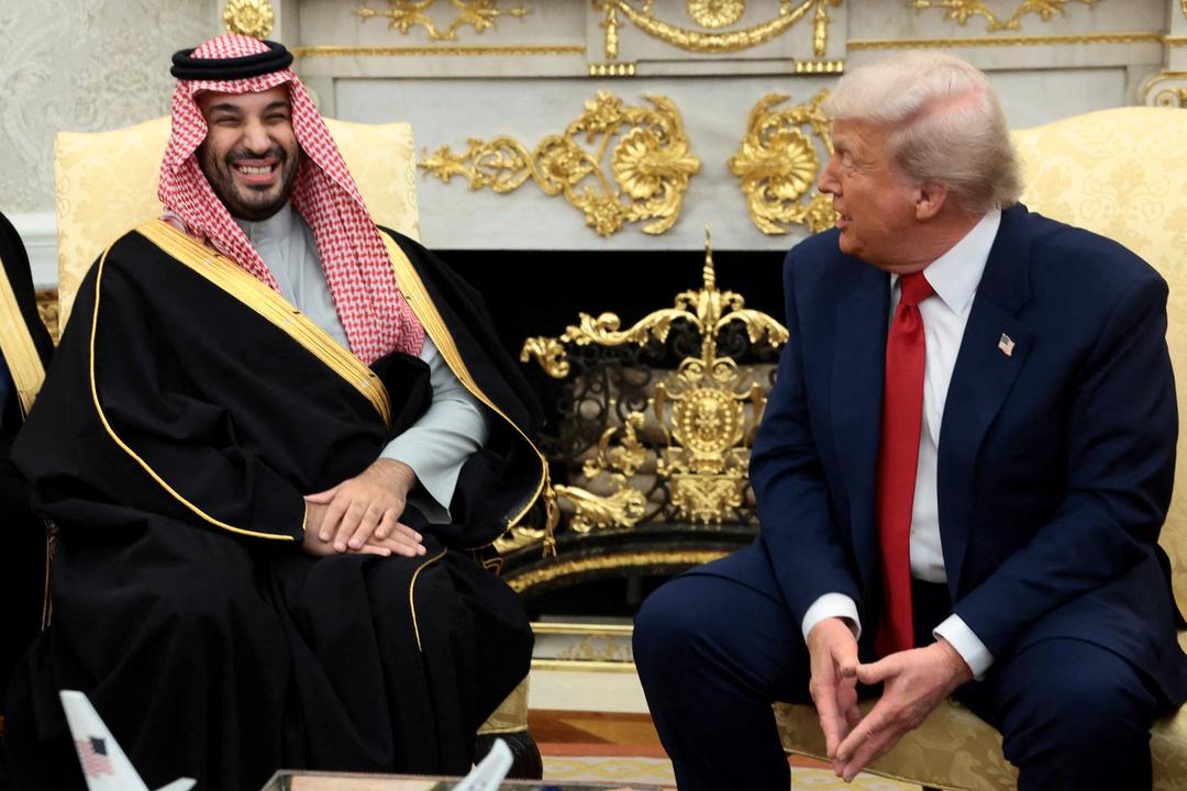 Trump i strupen på reporter etter spørsmål om drap: – Fake news