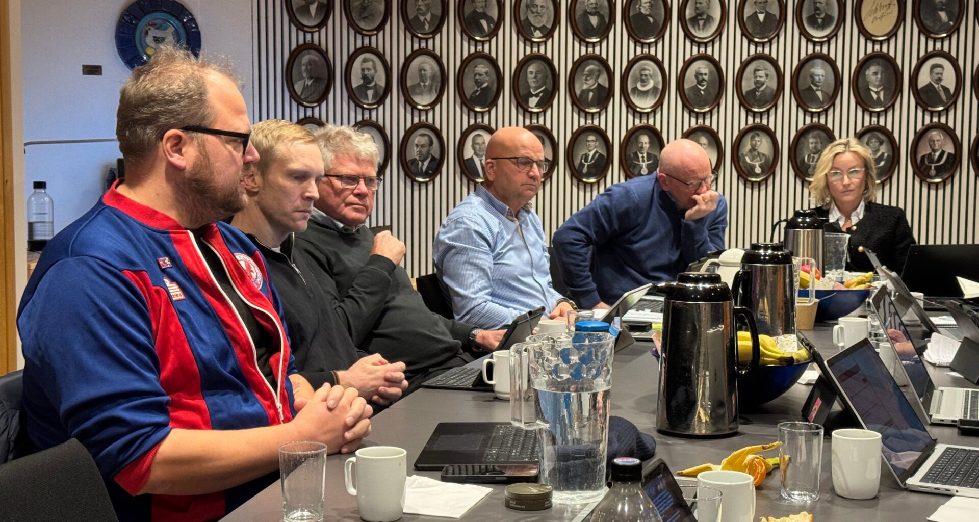 Nyheter, Kommunebudsjettet | Flertallet følger kommunedirektørens budsjett - Laagendalsposten