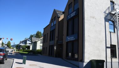 Økonomi og næringsliv, Ringsaker | Full krise i den lokale banken: Toppsjefen ble sagt opp på dagen - Hamar Arbeiderblad