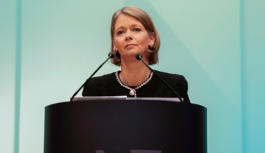 Norges Bank avventer kutt etter solid prisvekst