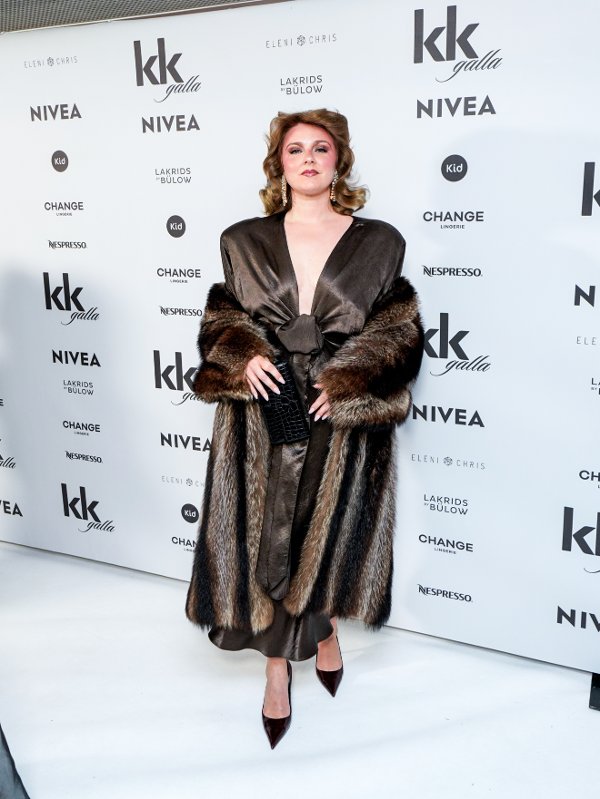 Oslo 20251125.
Lise Mæland ankommer KK-gallaen for «Årets kvinner 2025» på Grand Hotel i Oslo.
Foto: Thomas Fure / NTB