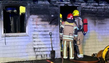 Brann i hus på Åkra.