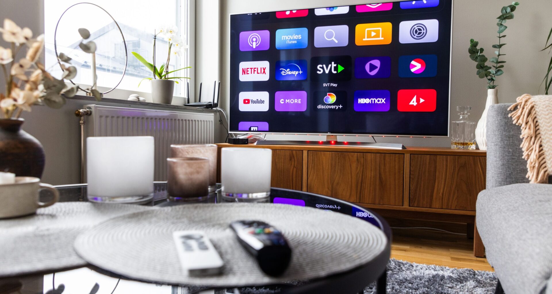 Smart-TV-en din har en mikrofon som lytter til alt du sier: Slik slår du den av med en gang