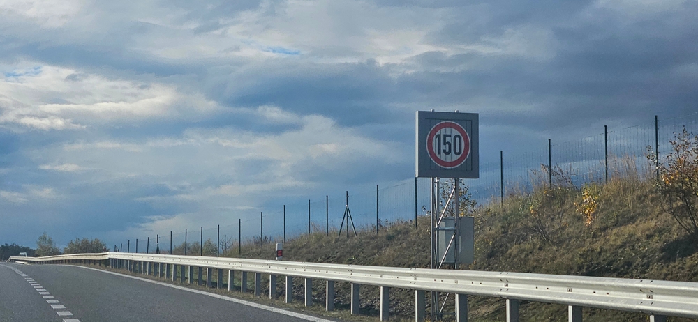 150 speedlimit