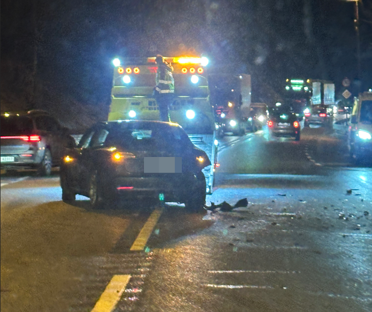 Trafikk, Ulykke | Trafikkulykke på E16