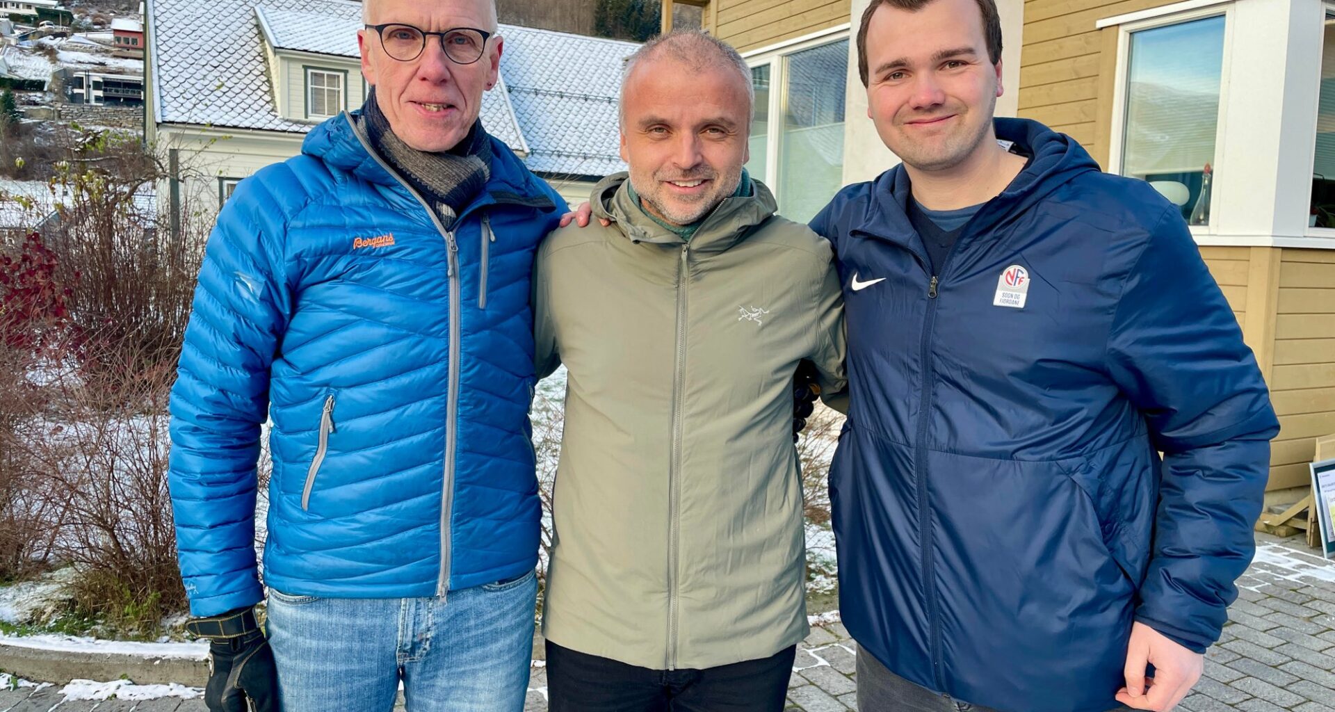 Noralv fekk overrasking på døra: – Eg trur ikkje eg kan nytta fritida til noko meir meiningsfylt enn dette - Sogn Avis