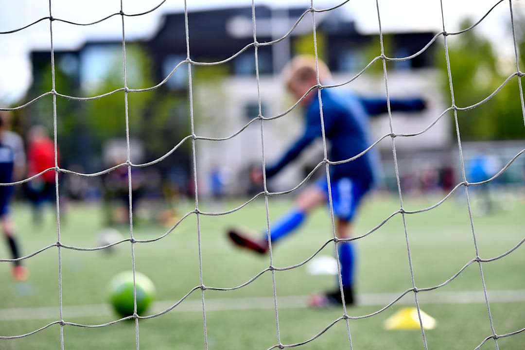 Kretser lager sine egne regler for barnefotballen