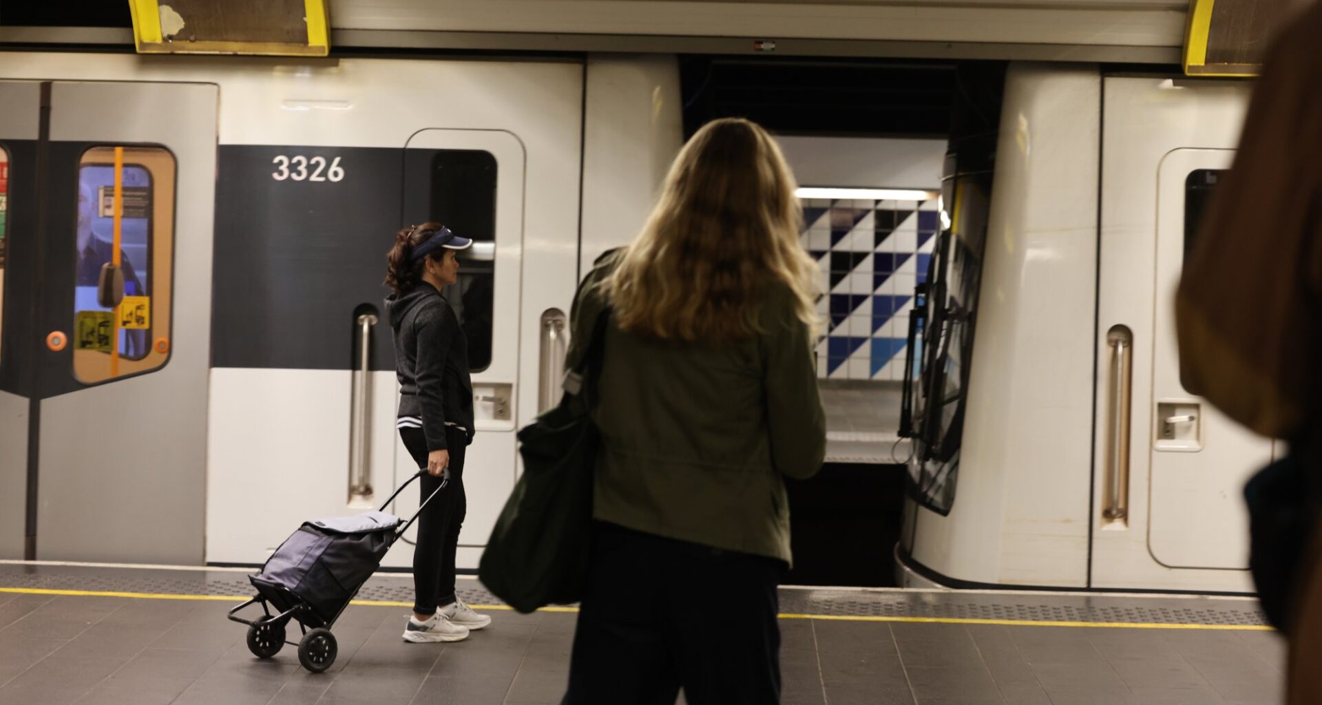 Ruter, Trafikk og kollektiv | Jubler: – Kan sikre 100 kroner billigere månedskort - Avisa Oslo