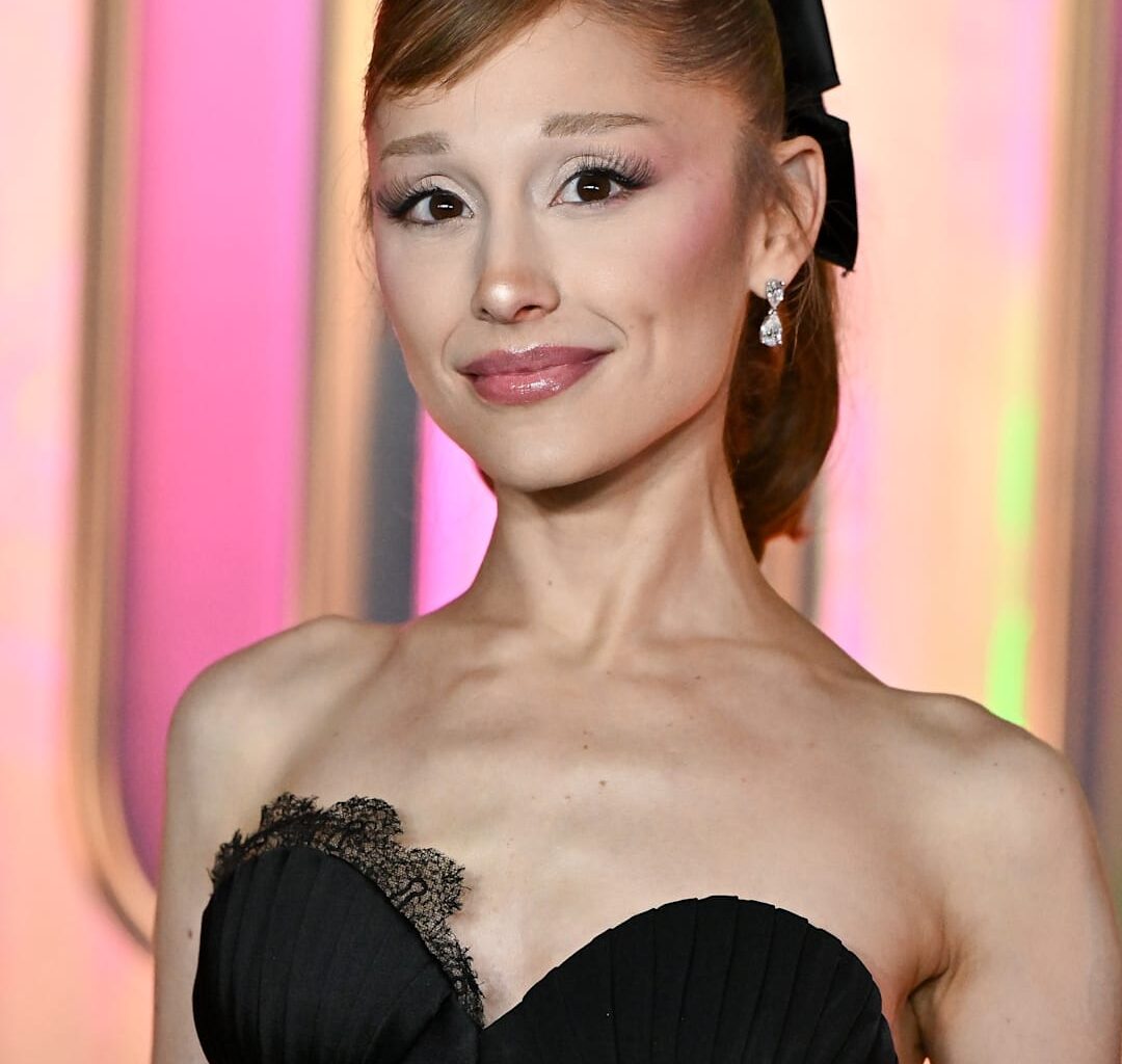 Ariana Grande og Ethan Slater viser kjærlighet på Instagram