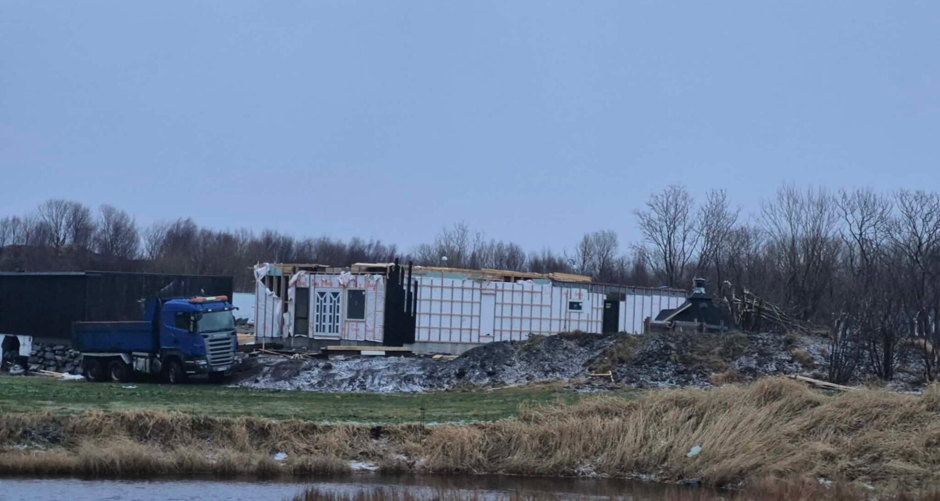 Bolig, Vestvågøy | Raserte nyhuset til Benn-Roger: – Skjønner ikke at det går an - Lofotposten