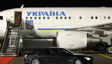 Ukrainsk presidentfly forfulgt av ukjente droner i Irland, ifølge The Journal