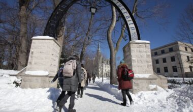 Trump-administrasjonen lover å frigi 8 milliarder til universitet