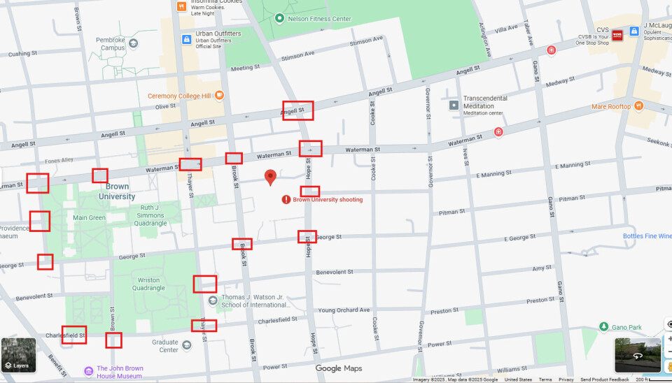 Brown-universitetet har offentleggjort eit kart der dei kjem fram kva delar av universitetsområdet som er nedstengd. Alle som oppheld seg i området må halda seg innandørs til dei får melding om anna, står det i biletteksten.