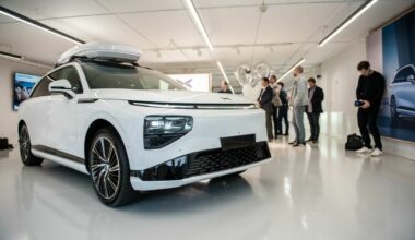 Tar Tesla-grep: Bygger monsterladere i Norge