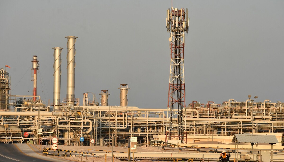 Saudi-Arabia åpner kranene inn mot nyåret