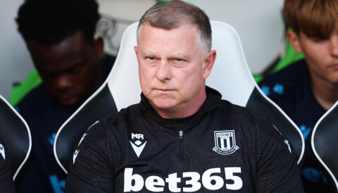 Mark Robins. Stoke-manager Mark Robins, 3. mai 2025.