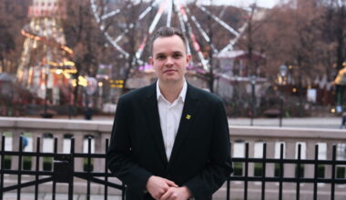 KrF vil pålegge skolene å tilby skolegudstjeneste