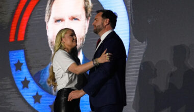 Enken etter Charlie Kirk støtter Vance som presidentkandidat