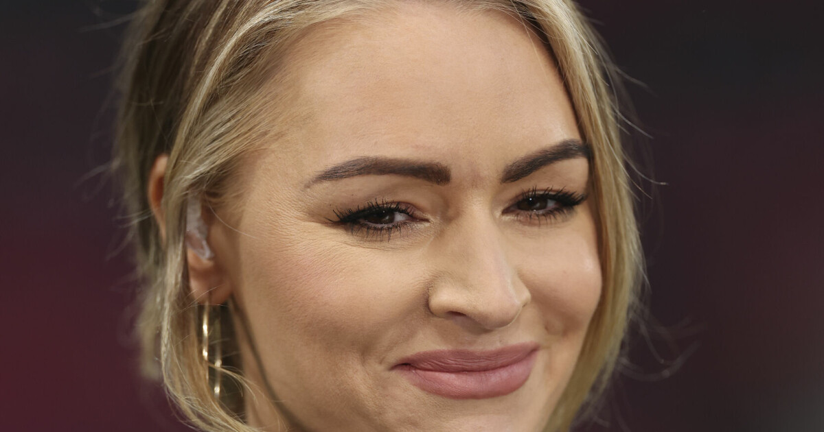 Programleder Laura Woods kollapset på direkten under England-kamp