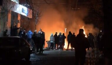 Hva er bakgrunnen for demonstrasjonene i Bulgaria?