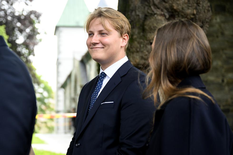 Vil gi prins Sverre fulltidsjobb