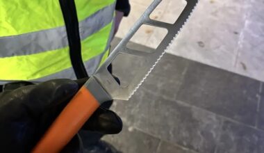 Jernbanetorget, Sentrum | Kontroll på Jernbanetorget: 16 år gammel gutt tatt med kniv