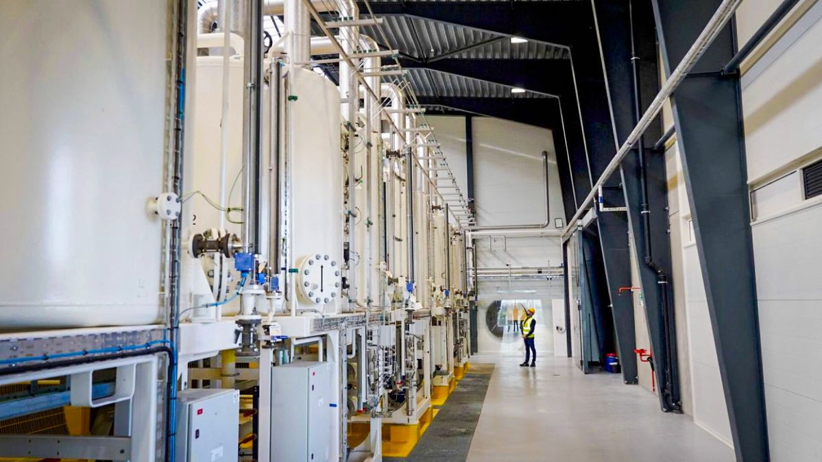 Hysynergy-fabrikken kan fremstille åtte tonn grønt hydrogen om dagen.