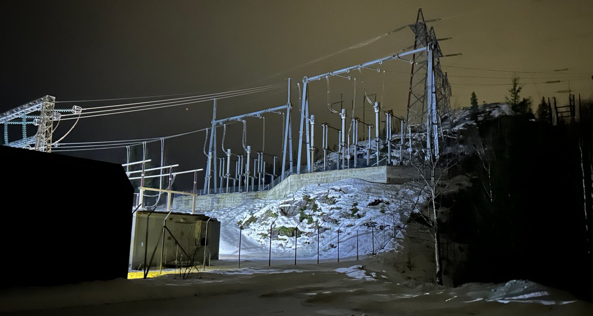 Grane, Hattfjelldal | Strømbruddet: Setter offentlige bygg i Grane på sparebluss