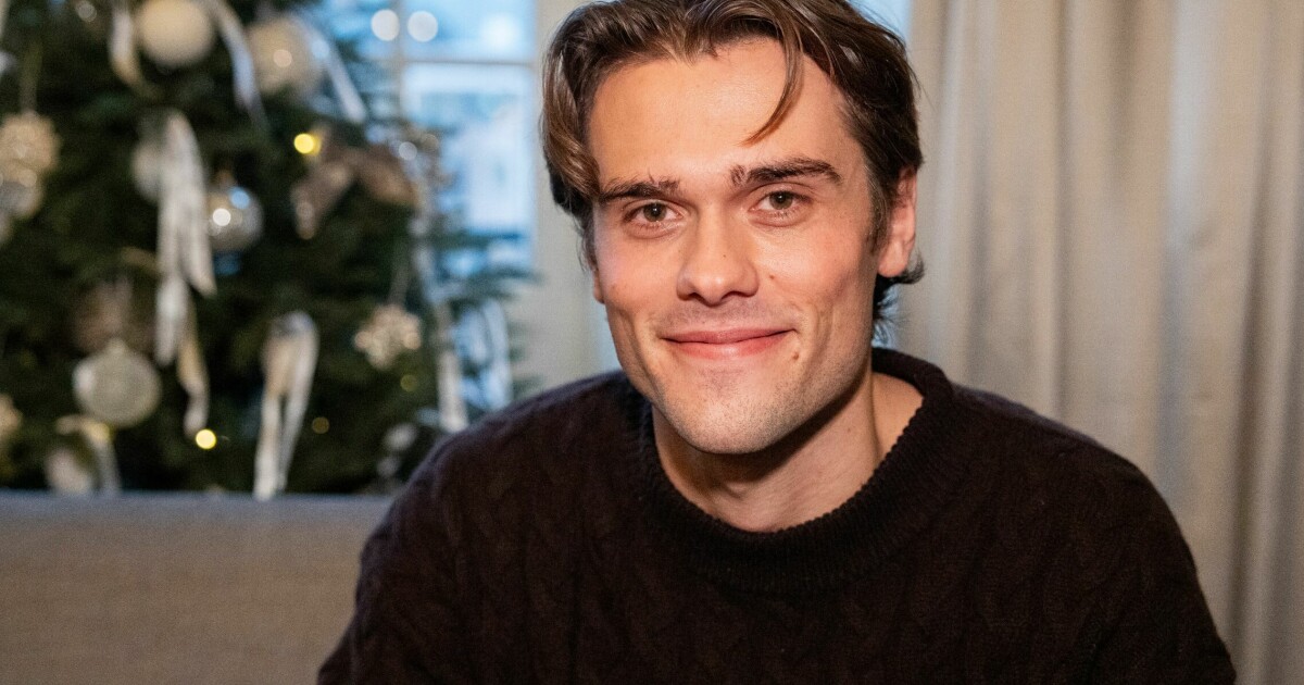 «Hjem til jul»-stjernen om alle frierbrevene: – Jeg er opptatt - TV2.no