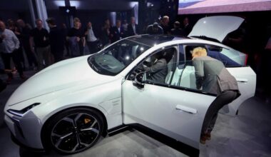 Ned 60 prosent i år: Polestar henter nye milliarder
