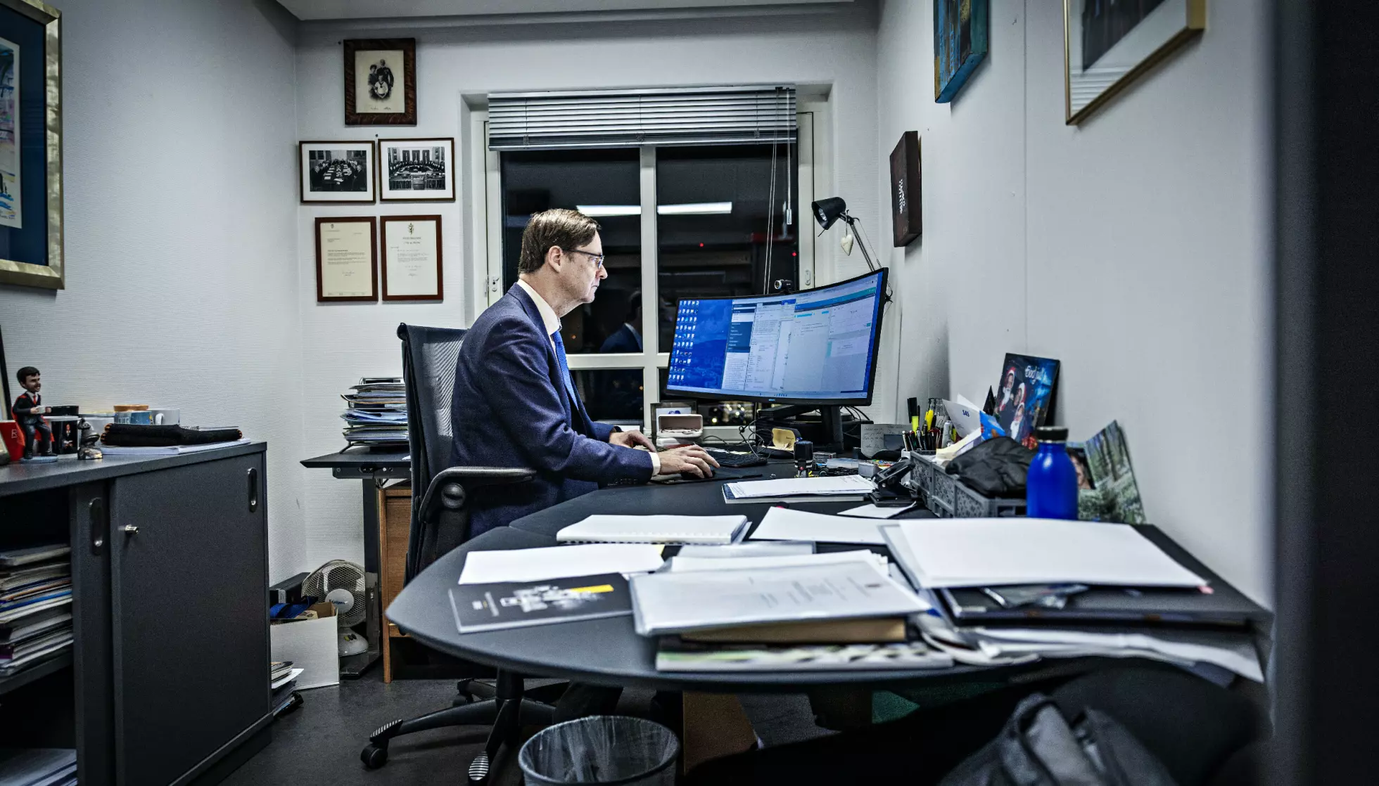 TRAVELT ÅR: Forsvarsadvokat John Christian Elden har stått midt i noen av årets mest omtalte rettssaker. Han innrømmer at han sjelden klarer å koble helt av.
Foto: Jørn H. Moen / Dagbladet