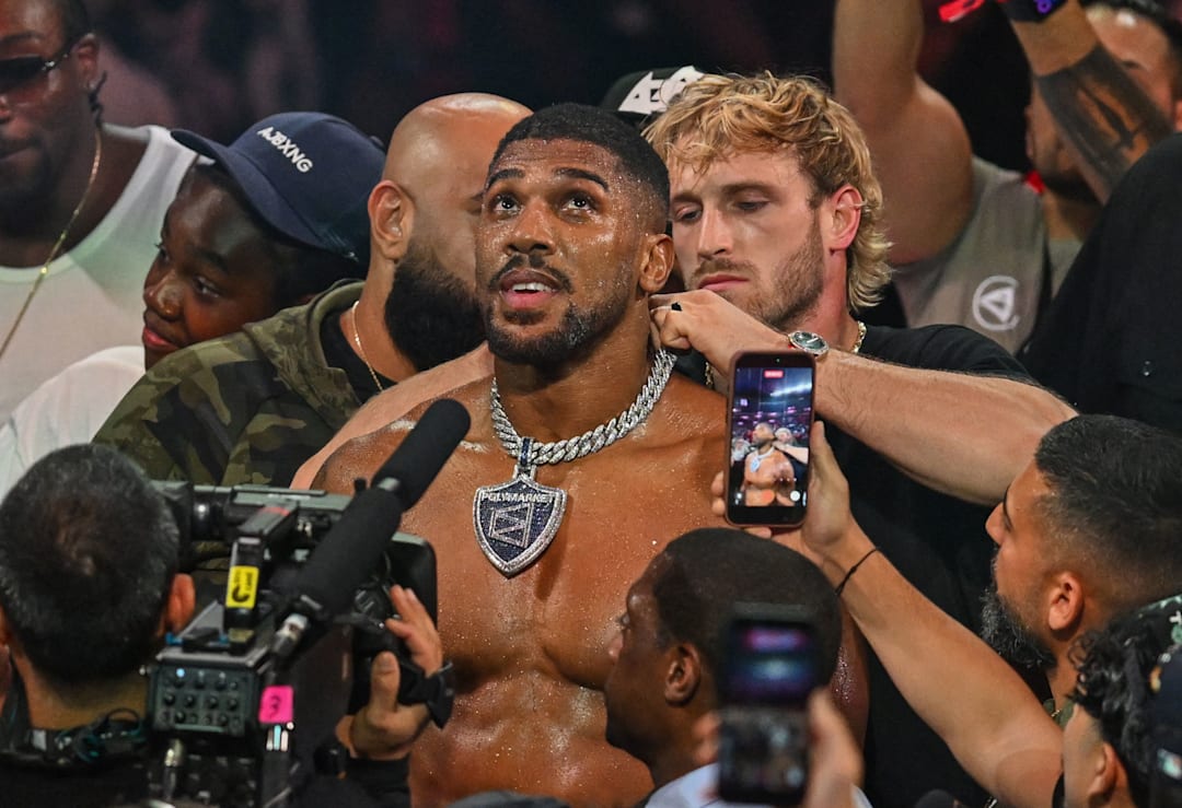 Verdensmester Anthony Joshua skadet i bilulykke