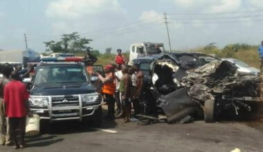 Boksemesteren Joshua mistet hjelpere og venner i biltragedien