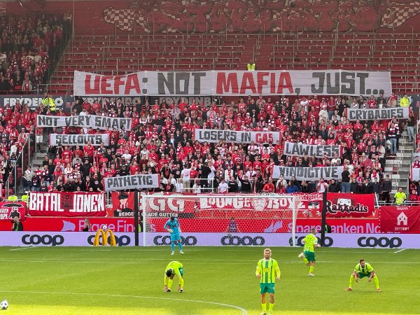 Brann møtte i kveld AEK Larnaca i play off til Europa League på Brann stadion. Det er den føsrte av to kamper. Returoppgjøret går på Kypros onsdag.